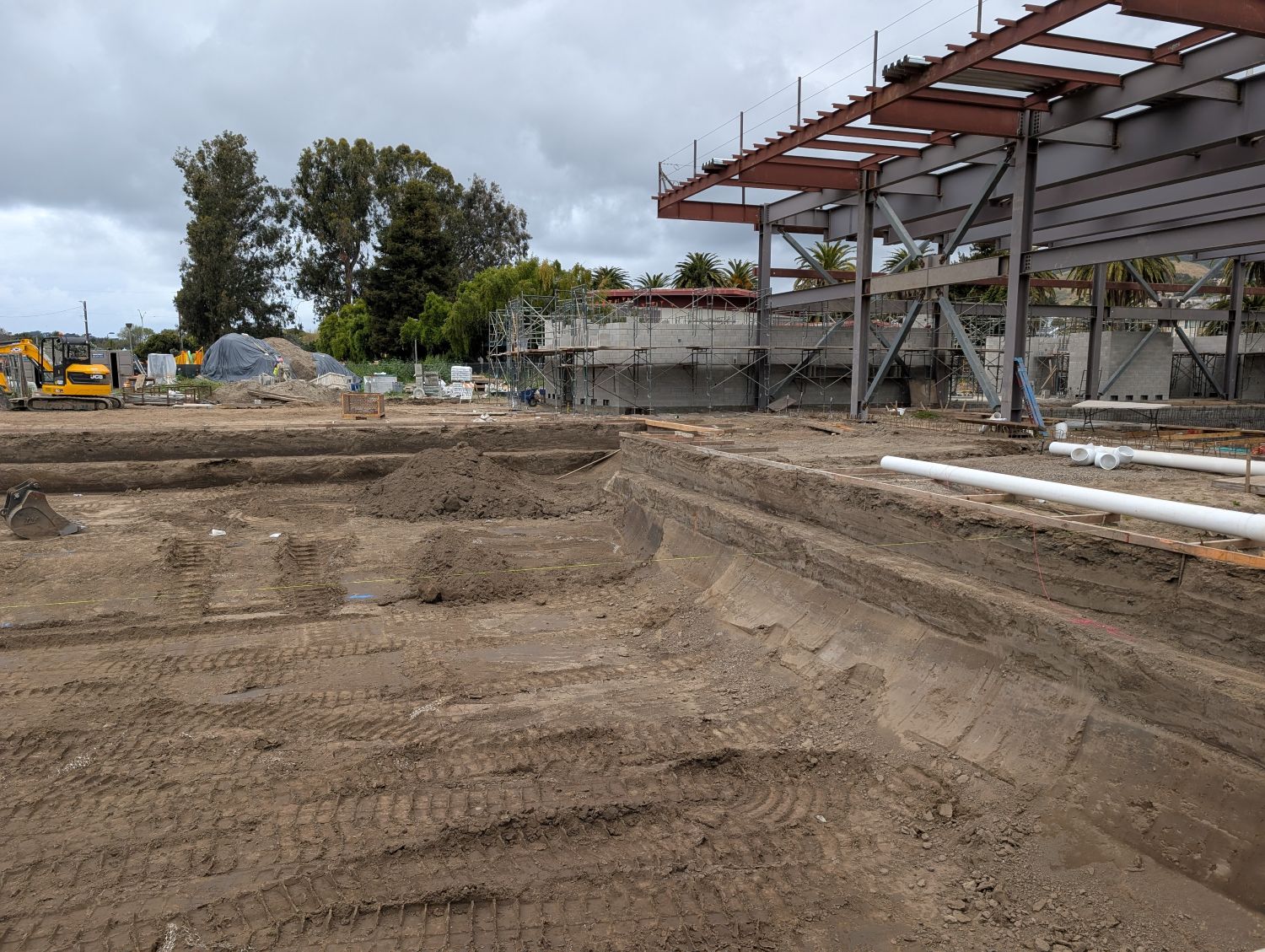 outdoor pool construction