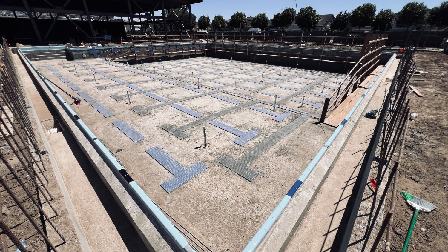 outdoor pool tile installation