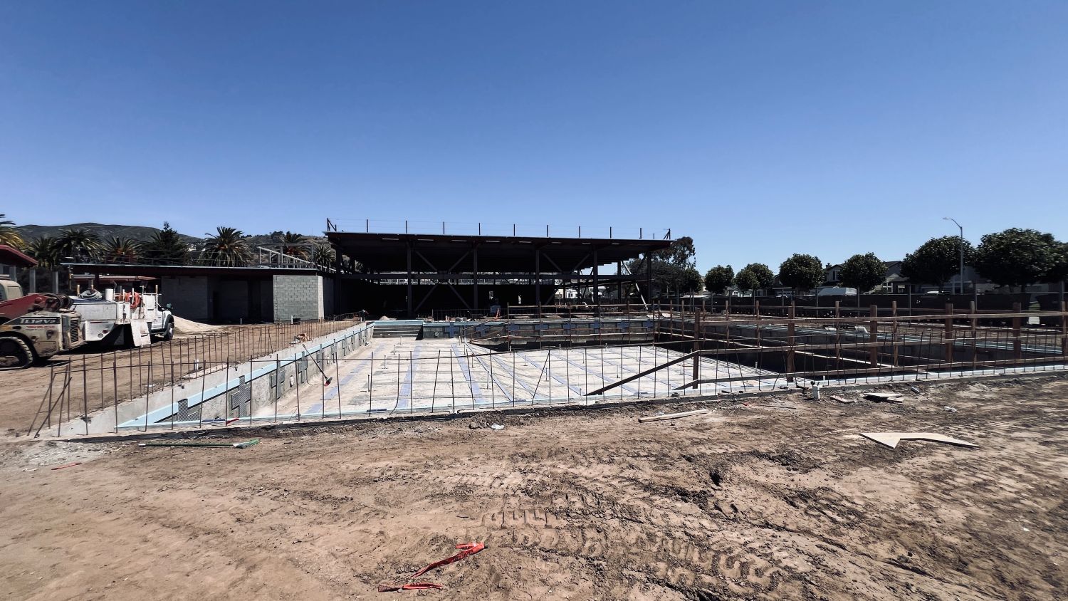 construction of outdoor pool