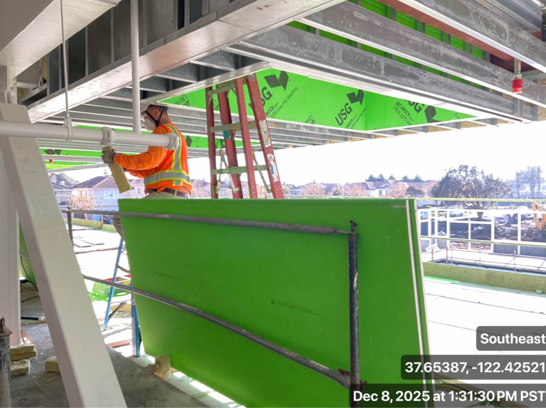 ceiling and wall insulation construction